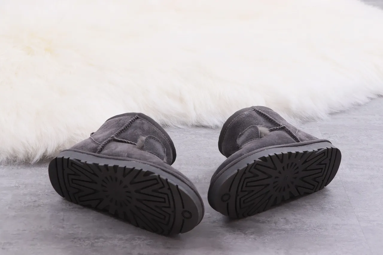 UGG 黑色米色麂皮鞋面羊毛皮内里雪靴 6