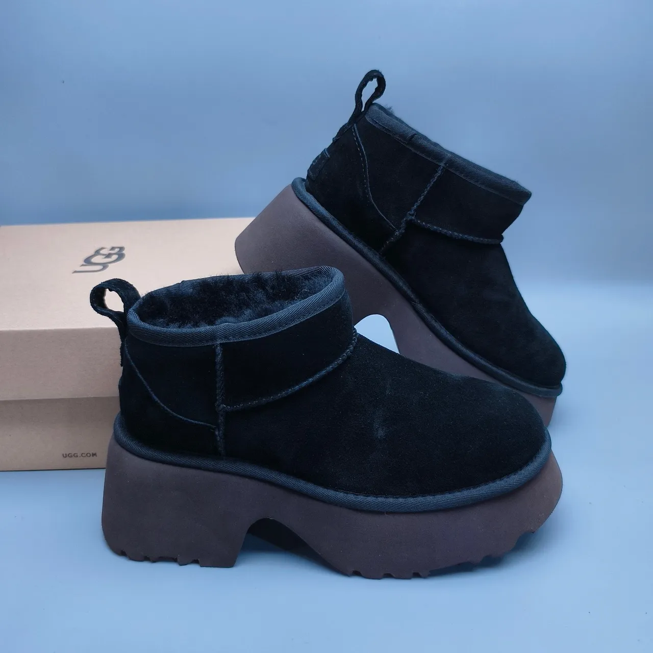 UGG काला भूरी सुड ऊपरी शीयरलिंग-लाइन्ड स्नो बूट्स 5