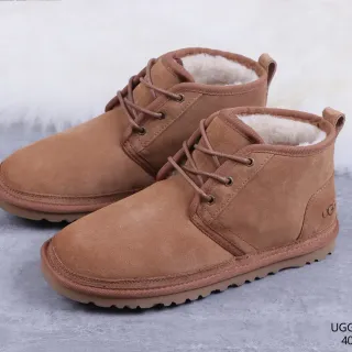 UGG Classic Chukka Chestnut स्यूड शियरलिंग लाइन एंगल बूट