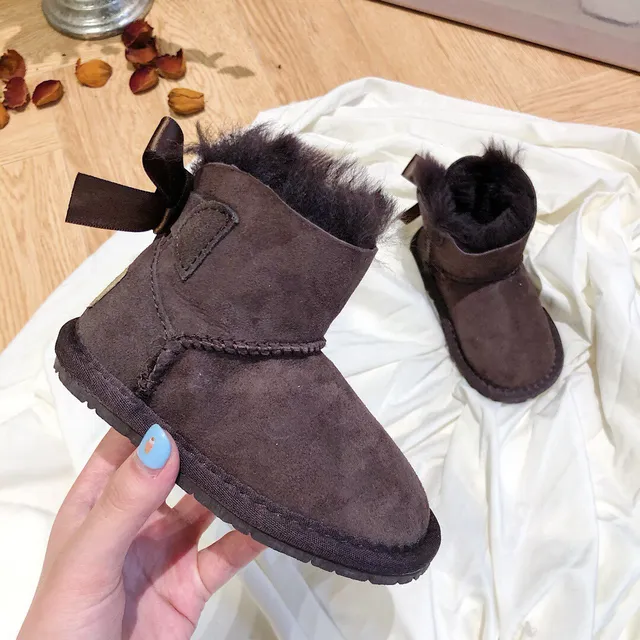 UGG Classic Mini Bow Botas de Nieve con Forro de Cordero Gris Carbón 3