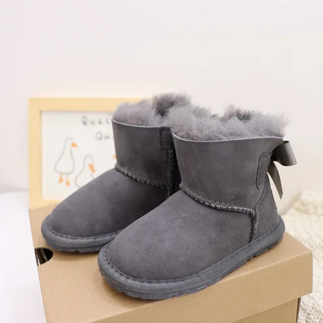 UGG Classic Mini Bow Botas de Nieve con Forro de Cordero Gris Carbón 6
