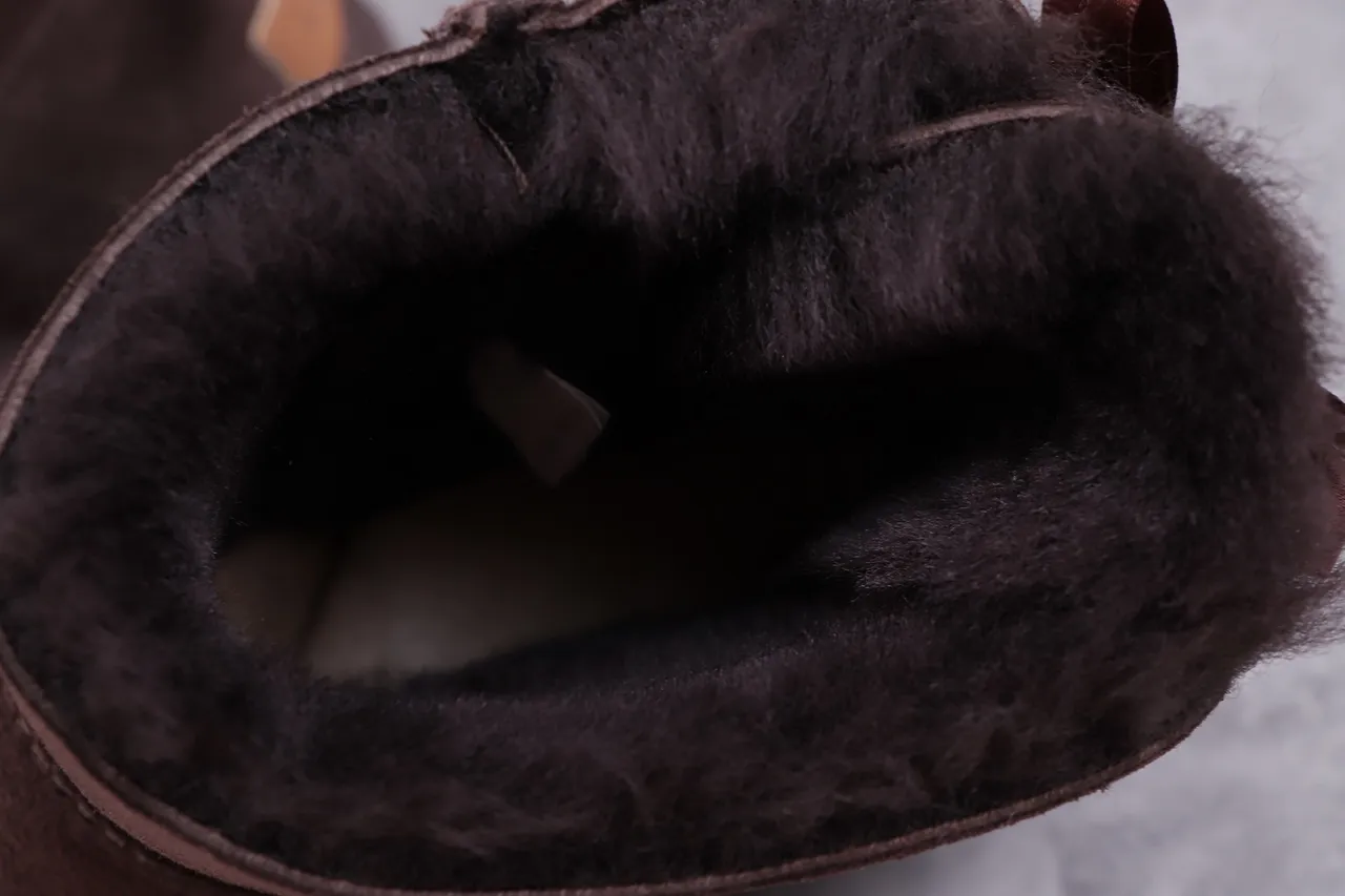 UGG Classic Mini Bow Chocolate Brown 雪靴 2