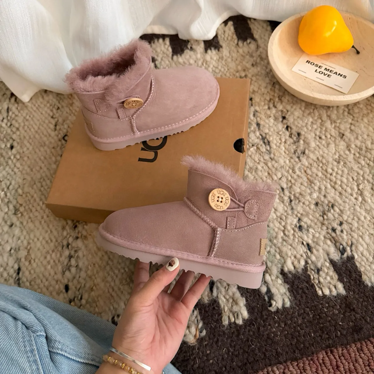 UGG Classic Mini 粉灰 Shearling-Lined 雪靴 8