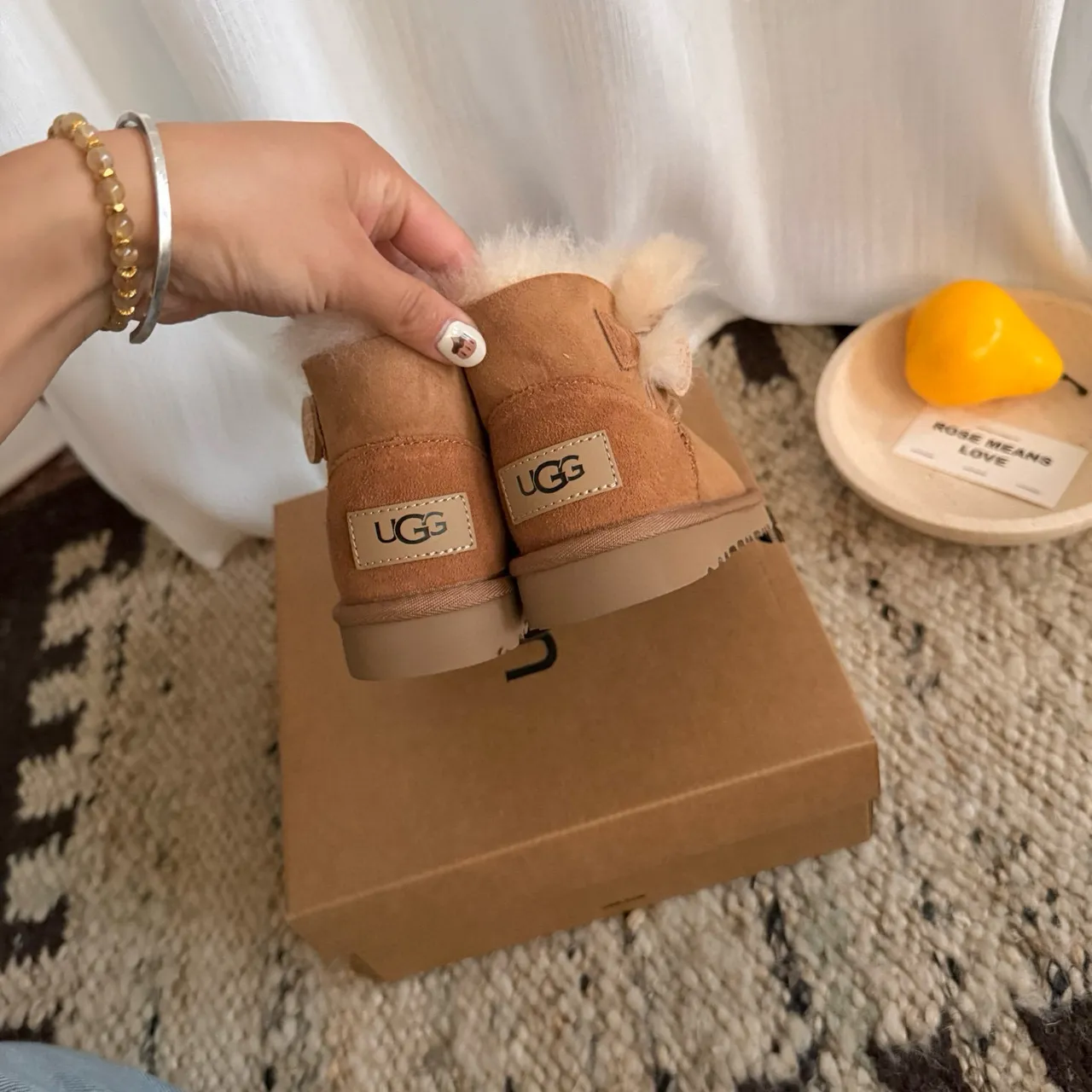 UGG Classic Mini 粉灰 Shearling-Lined 雪靴 11