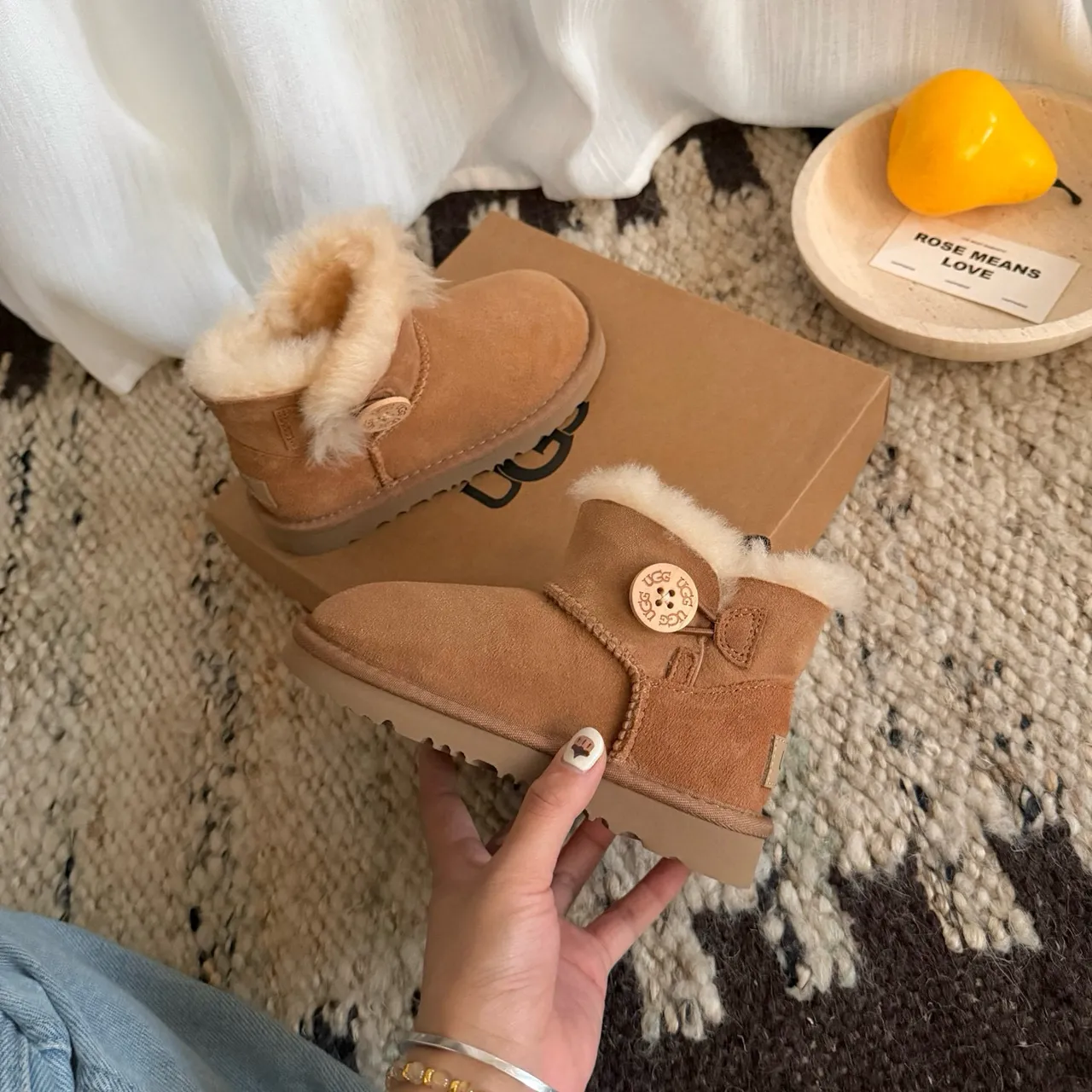 UGG Classic Mini 粉灰 Shearling-Lined 雪靴 12