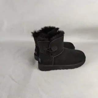 UGG Classic Mini Toggle काली सuede बर्फीले जूते