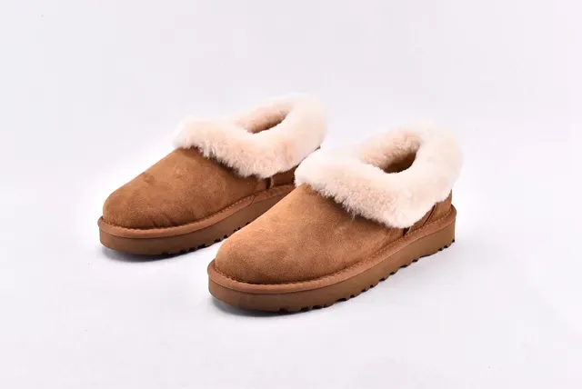 UGG Nita Chestnut সুয়েড শিয়ারলিং-লাইন্ড স্নো বুটস 2
