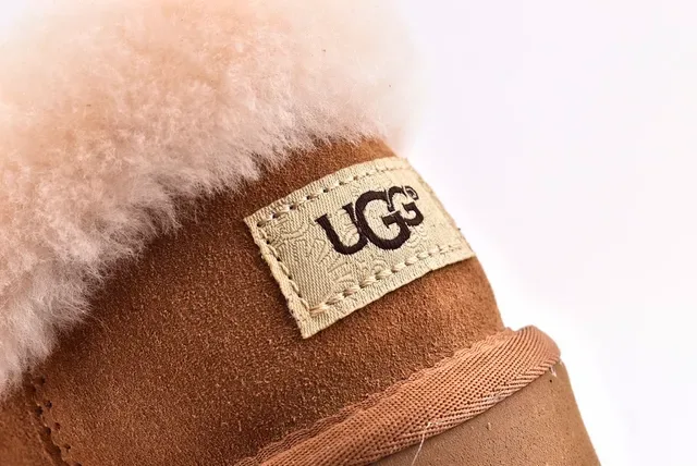 UGG Nita Chestnut সুয়েড শিয়ারলিং-লাইন্ড স্নো বুটস 5