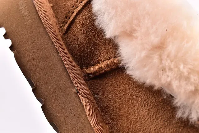UGG Nita Chestnut সুয়েড শিয়ারলিং-লাইন্ড স্নো বুটস 6
