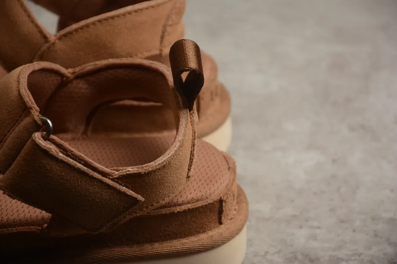 UGG Tasman Brown Suede Platform Casual Sandals 17