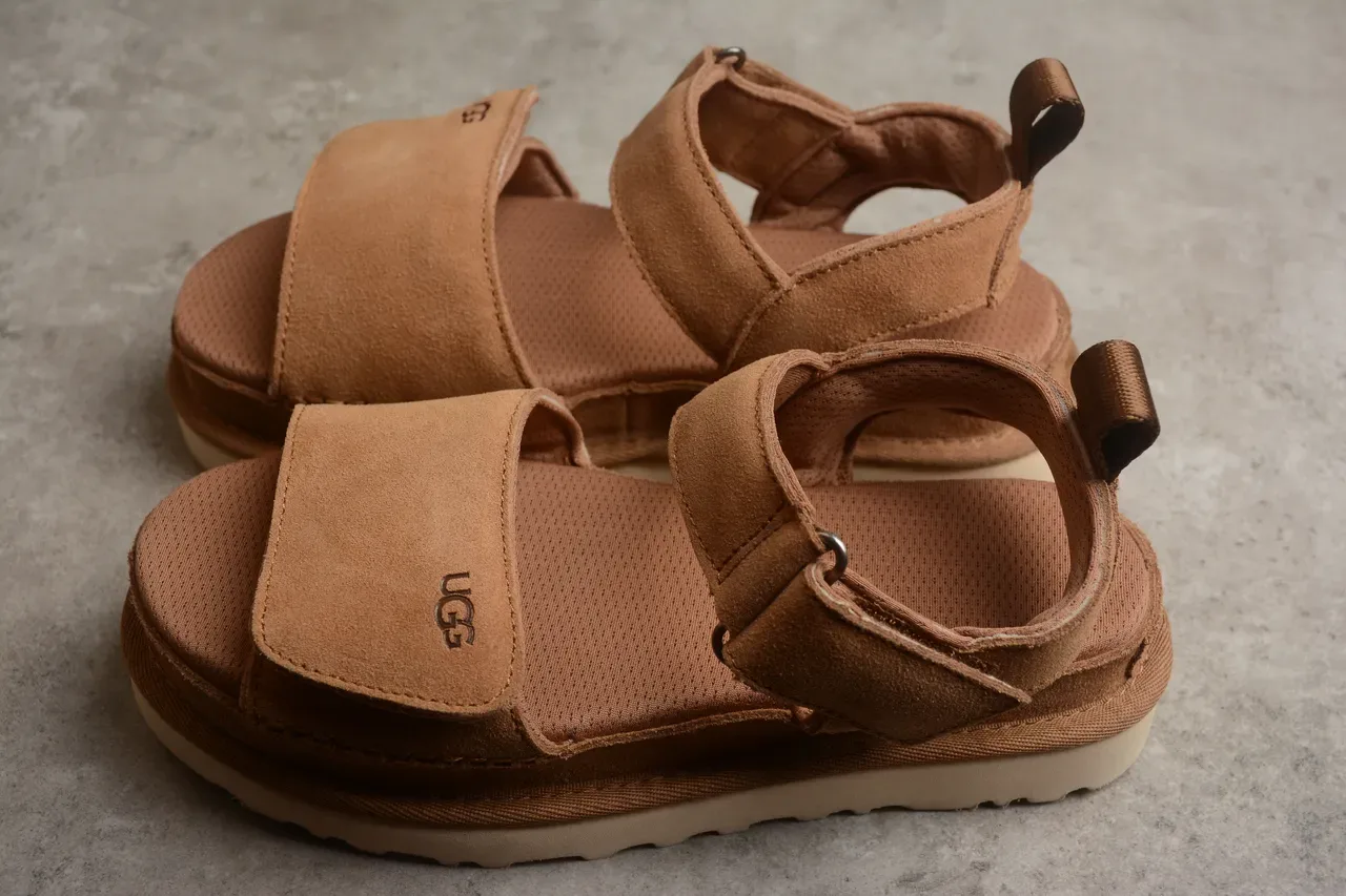 UGG Tasman Brown Suede Platform Casual Sandals 20