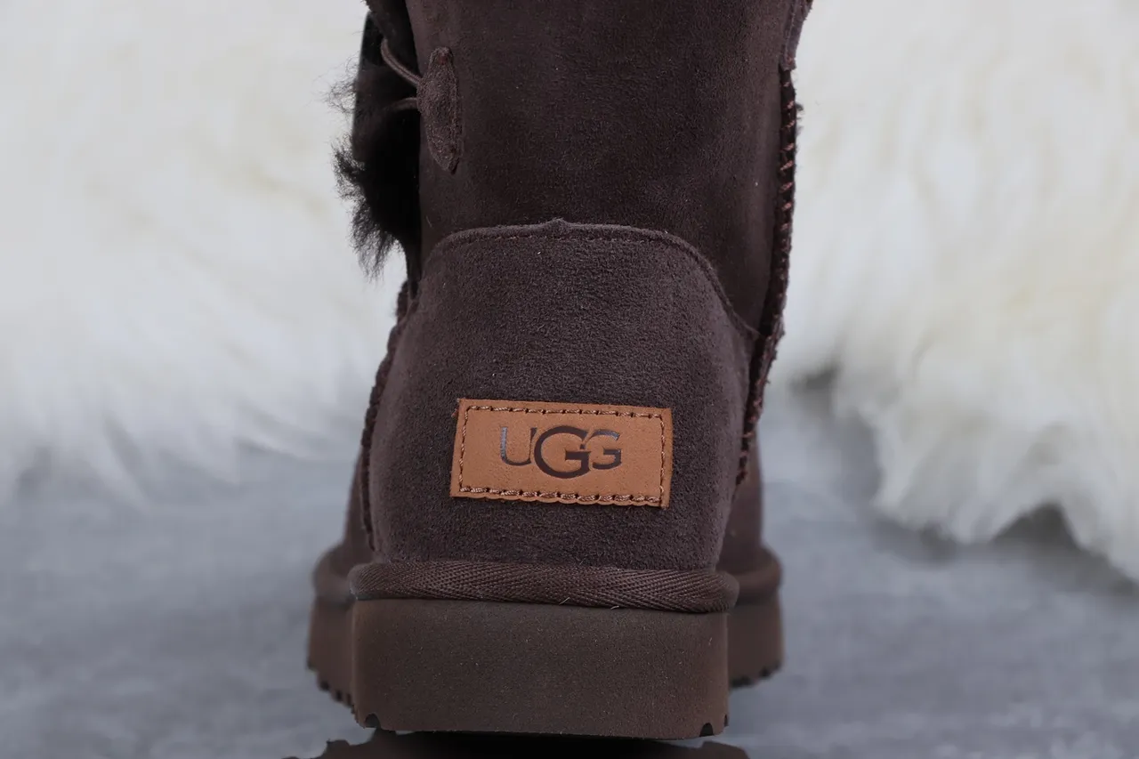 UGG तास्मान भूरी सूड शियरलिंग-लाइन्ड एंकील बूट्स 7