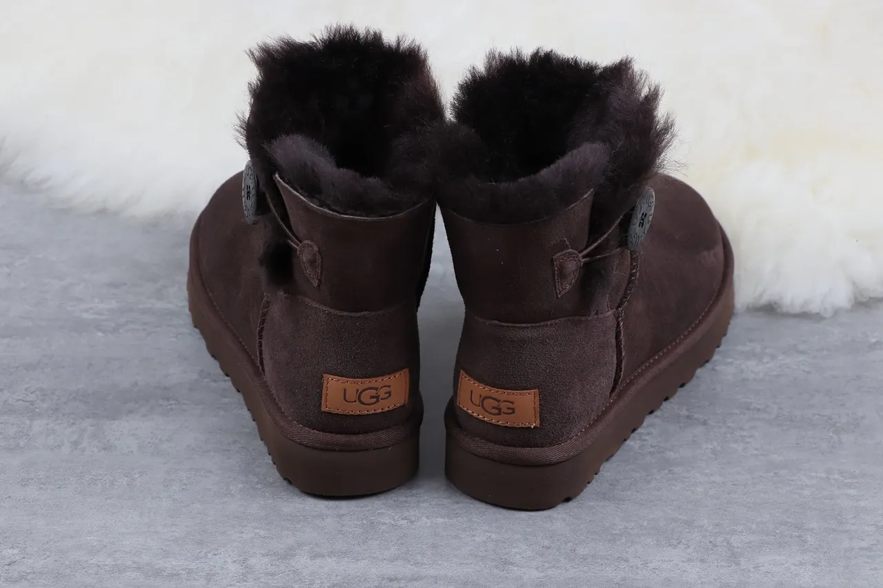 UGG तास्मान भूरी सूड शियरलिंग-लाइन्ड एंकील बूट्स 8