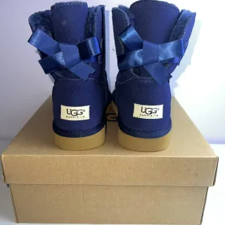 UGG Tasman Navy Satin Bow তুষার বুট