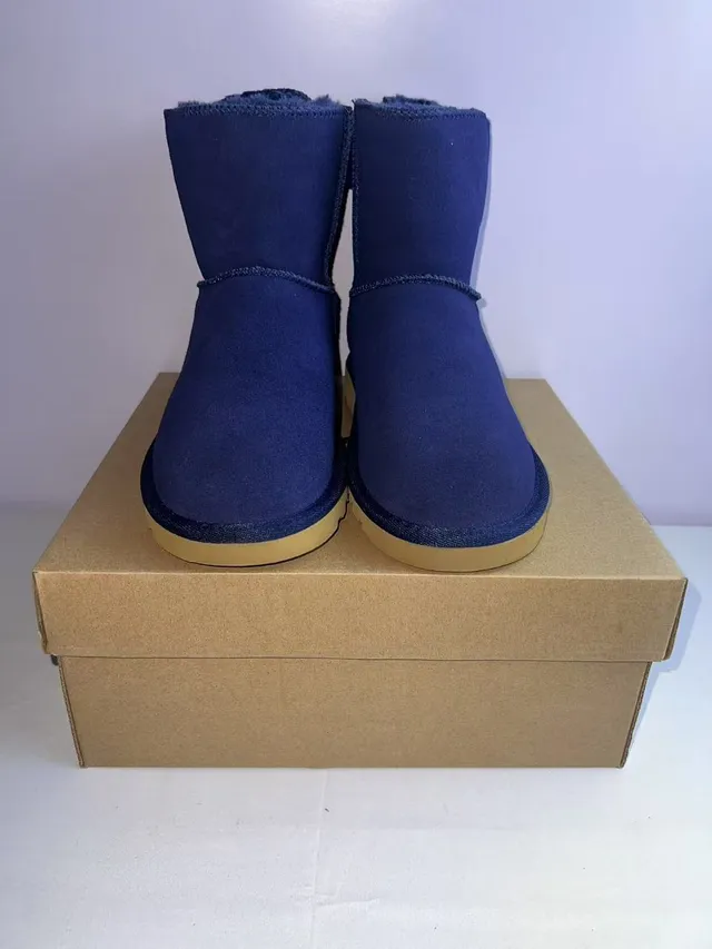 UGG Tasman Navy Satin Bow أحذية ثلجية 5