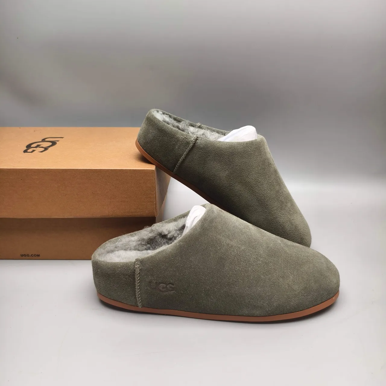 UGG Tasman 橄榄绿麂皮羊毛内衬拖鞋 6