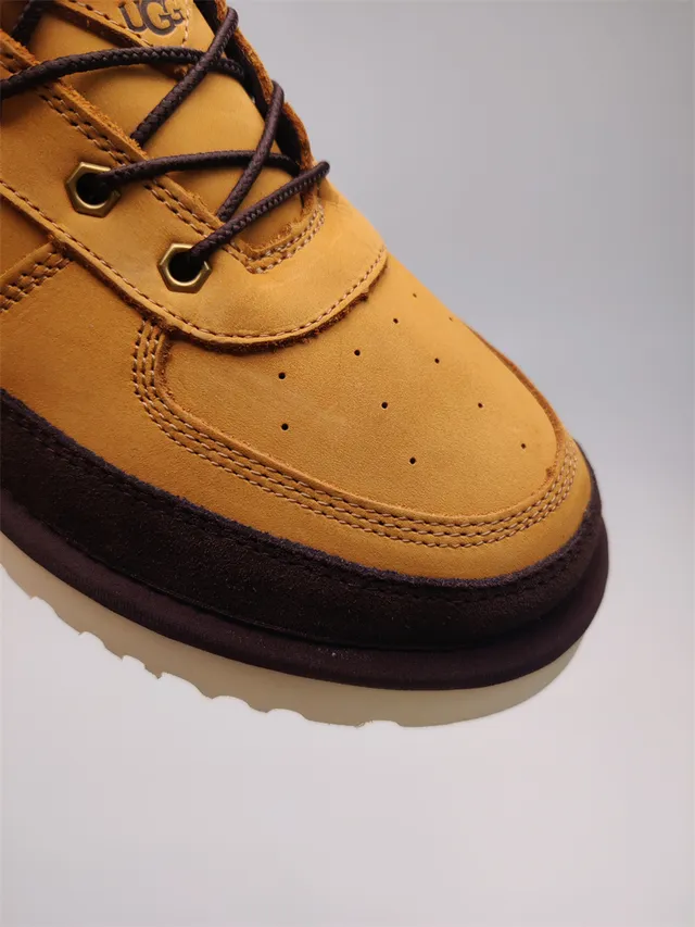 UGG 黄色棕色高帮系带雪地靴 6