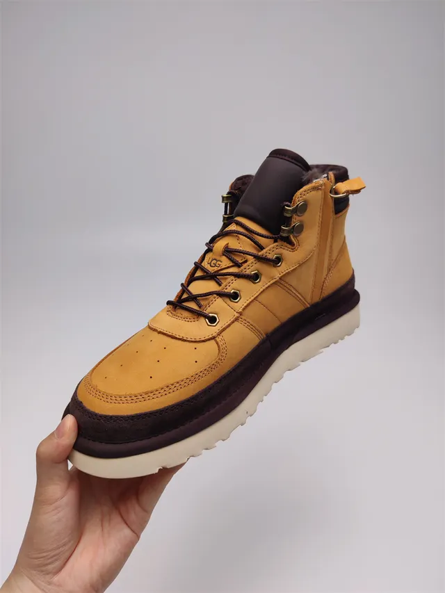 UGG 黄色棕色高帮系带雪地靴 12