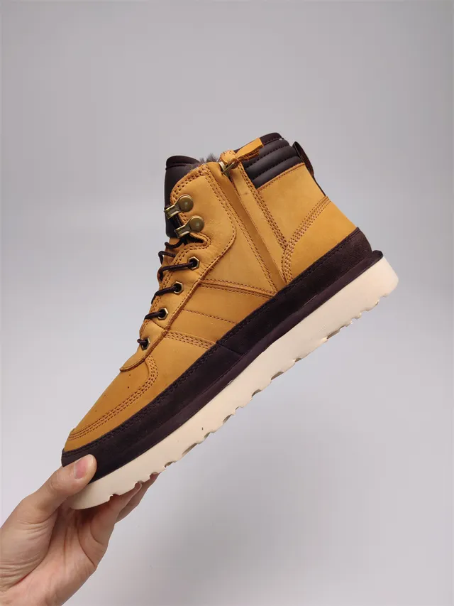 UGG 黄色棕色高帮系带雪地靴 13
