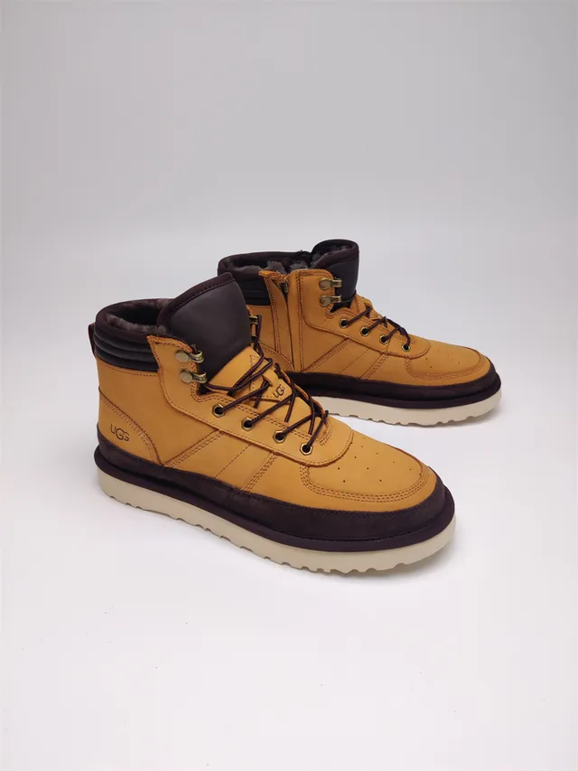UGG 黄色棕色高帮系带雪地靴 15