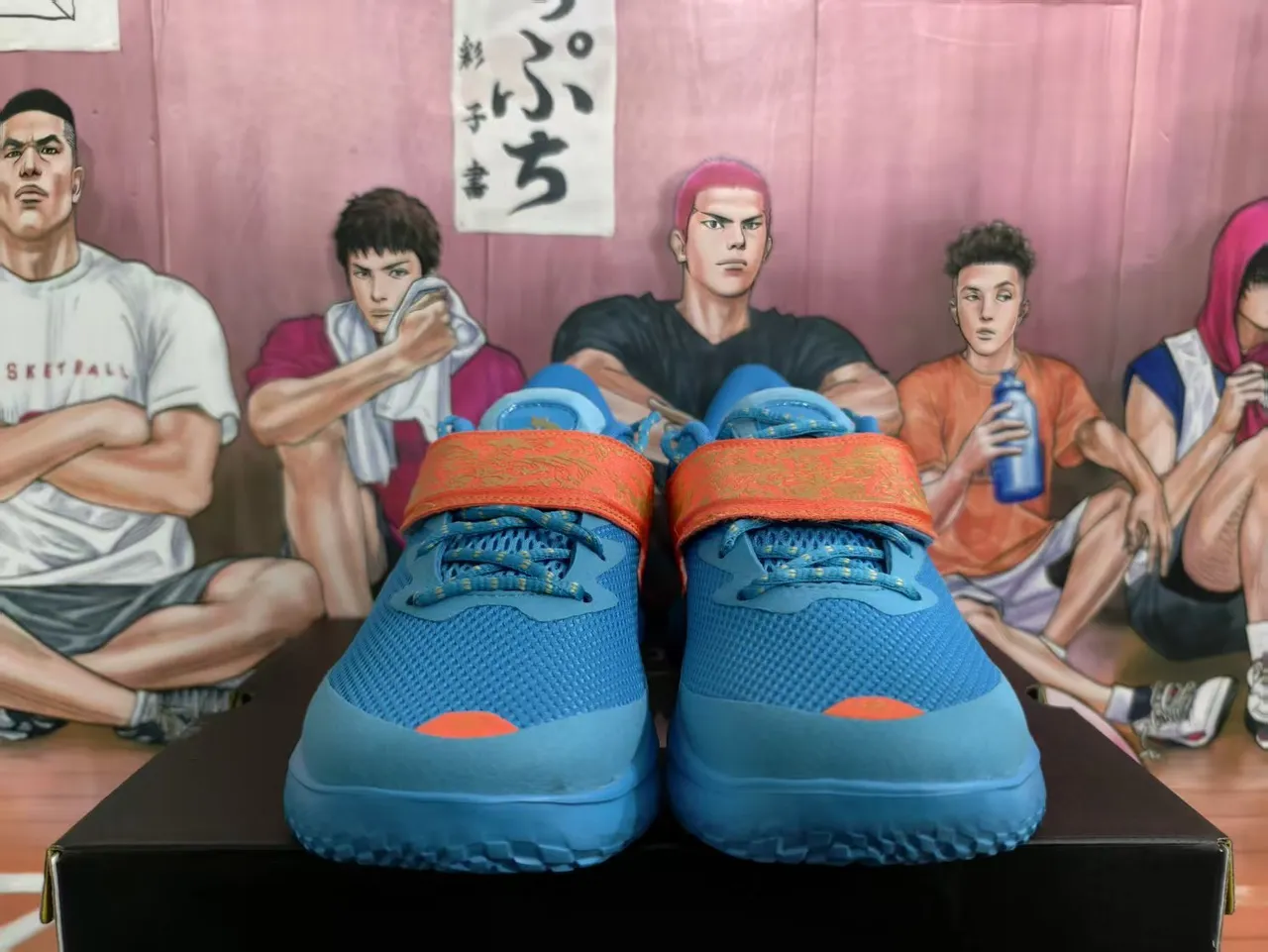 Under Armour Flow أزرق برتقالي شبكة وسط القدم حزام أحذية كرة السلة 4