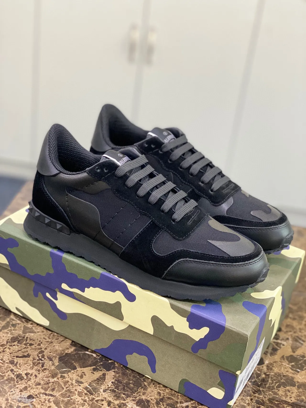 Valentino Black Army Green Camouflage Paneling Pyramid Stud Detailing Lifestyle Sneakers 9