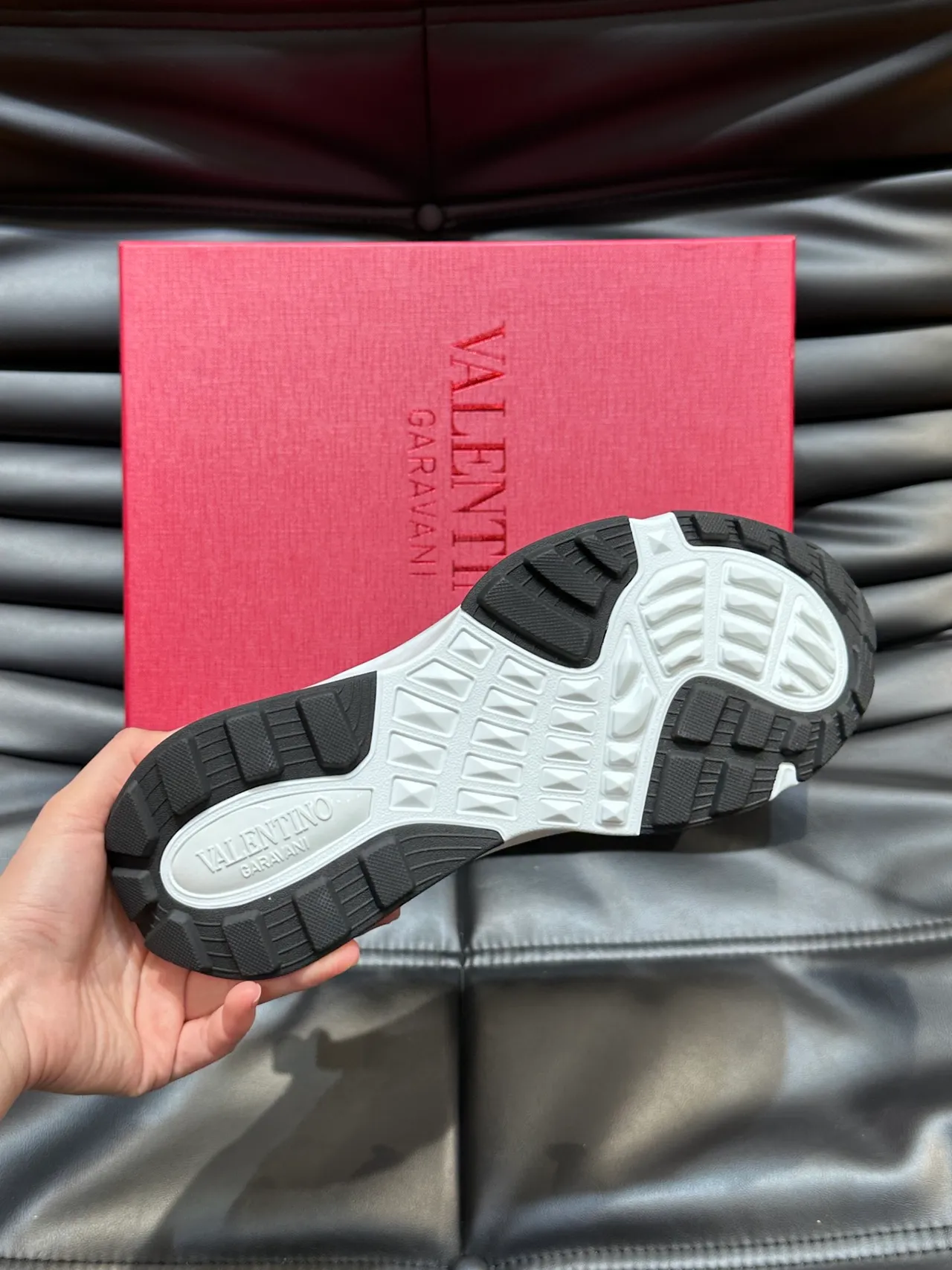 Valentino Gris Semelle Blanche Haut Tricot Chunky Sneakers 2