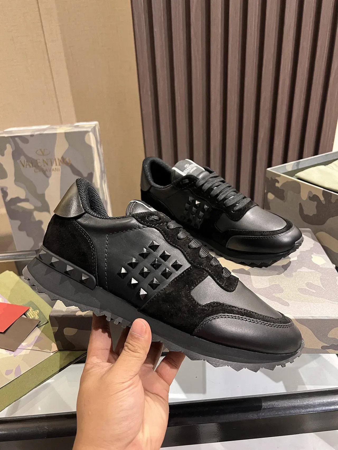 Valentino Rockstud Tênis Lifestyle Pretos de Couro-Suede com Studs 5