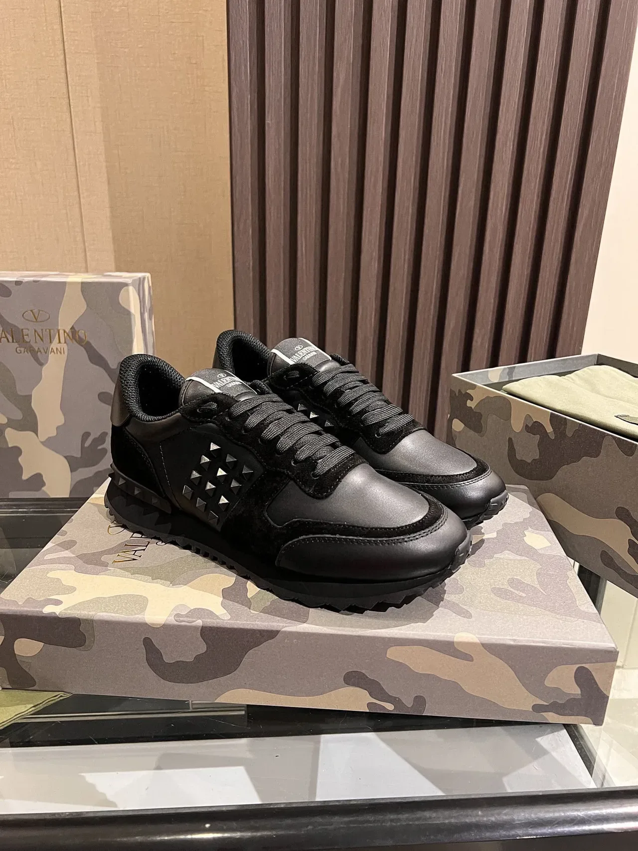 Valentino Rockstud Tênis Lifestyle Pretos de Couro-Suede com Studs 6