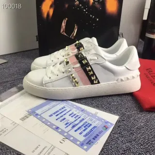 Valentino Rockstud tênis lifestyle brancos rosas pretos studded