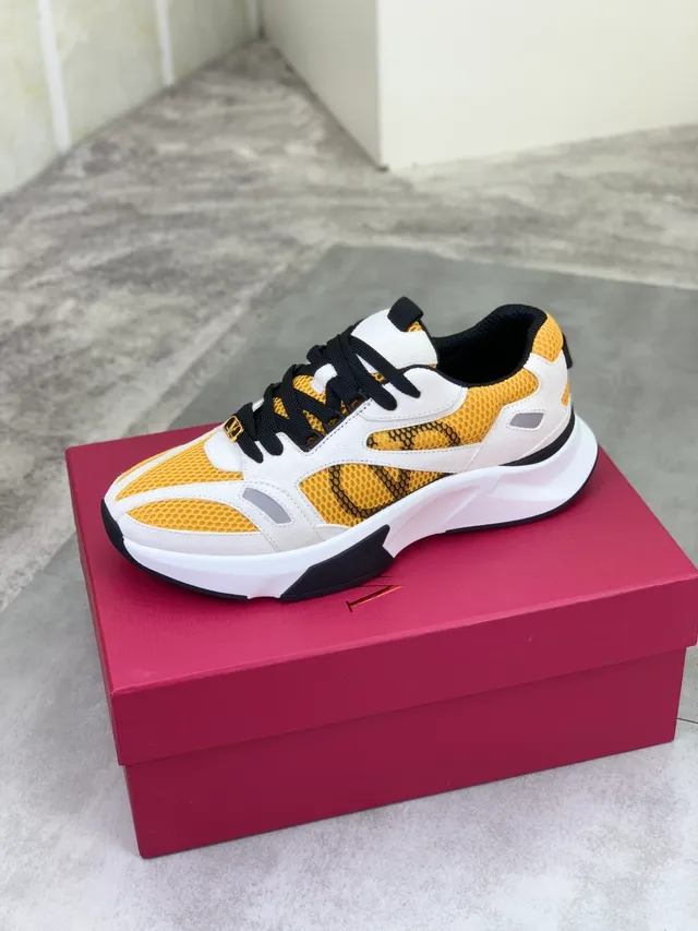 Valentino Rockstud Semelle Jaune Blanche Maille Et Daim Superposition Sneakers Chunky 4