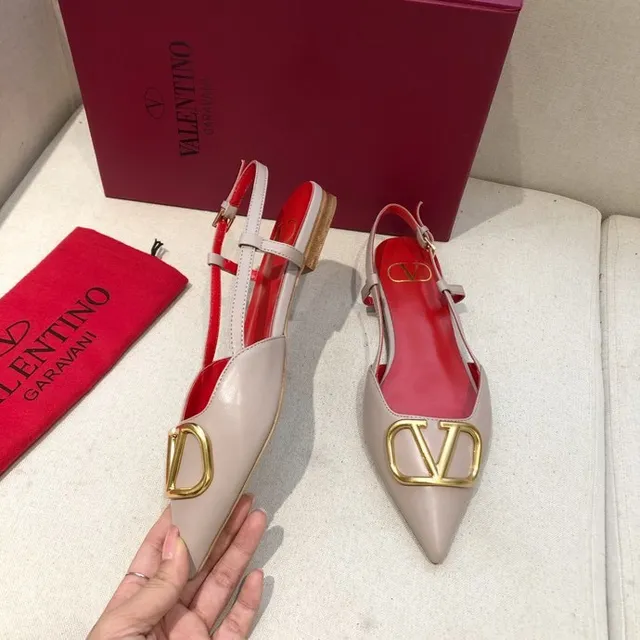 Valentino VLogo বিন্দু টো স্লিংব্যাক ব্যালে ফ্ল্যাট 5