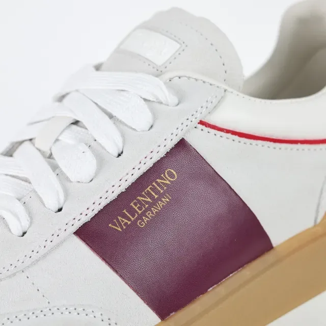 Valentino Blancos y Burdeos Low-Top Ante y Cuero Upper Lifestyle Sneakers 6