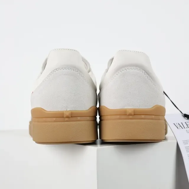 Valentino Blancos y Burdeos Low-Top Ante y Cuero Upper Lifestyle Sneakers 8