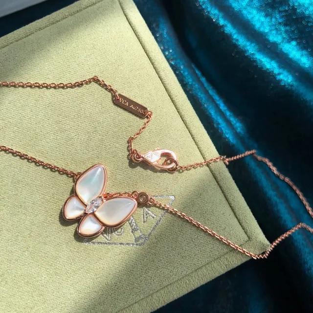 Van Cleef & Arpels पापिलॉन तितली मातृत्व मोती और डायमंड नेकलेस 6