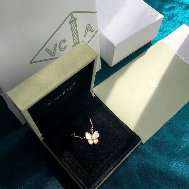 Van Cleef & Arpels पापिलॉन तितली मातृत्व मोती और डायमंड नेकलेस 9
