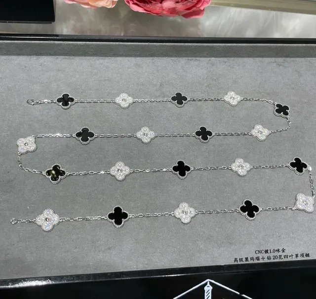 Van Cleef & Arpels Alhambra Black Enamel and Pavé Crystal Four-Leaf Clover Necklace 5