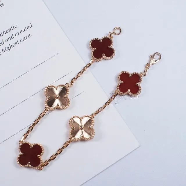 Van Cleef & Arpels Alhambra Pulseira Cinco Motivos Esmalte Vermelho e Ouro 7