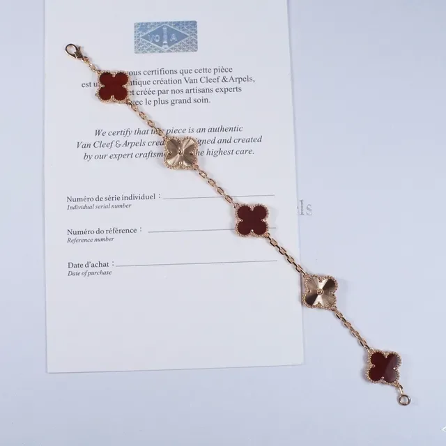 Van Cleef & Arpels Alhambra Pulseira Cinco Motivos Esmalte Vermelho e Ouro 8
