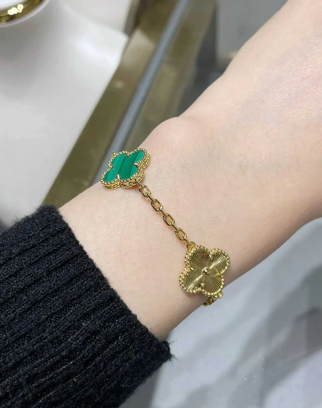 Van Cleef & Arpels Alhambra Gold Green Chain Malachite Inlay Bracelet 9