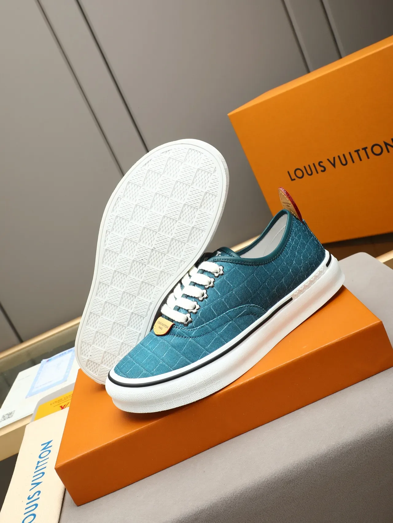 Vans سنيكرز لايف ستايل أزرق أبيض مقصوص تيل كانفاس علوية أربطة فروية 2