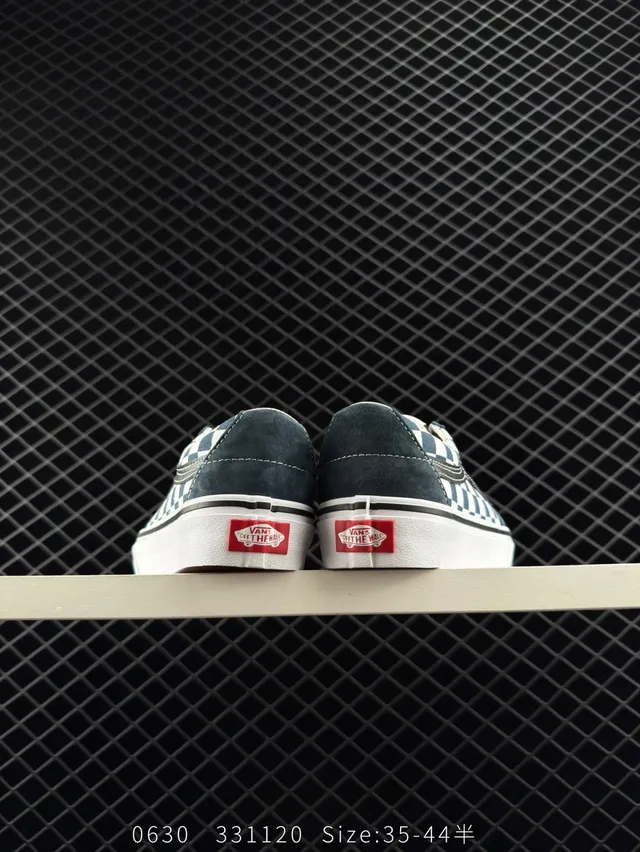 Vans Old Skool أزرق بحري وأبيض شطرنج أحذية تزلج على اللوح 2