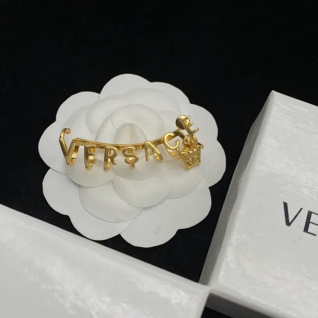 Versace Alphabet Medusa Ear Cuff Aros Dorado 5