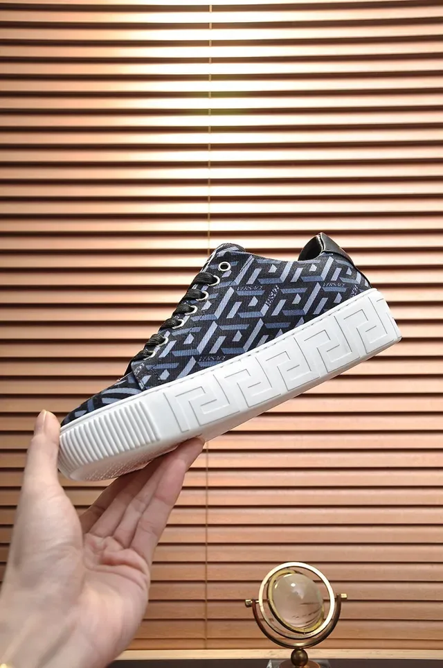 Versace Noir Bleu Géométrique Greca-Print Textile Upper White Cupsole Lifestyle Sneakers 6