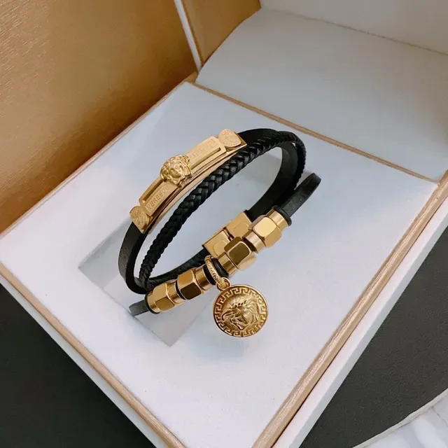 Versace Pulseira de Couro Trançado Preto e Dourado com Metal 3