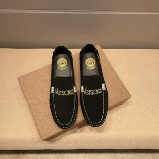 Versace 黑色金色麂皮乐福鞋 Logo 刺绣