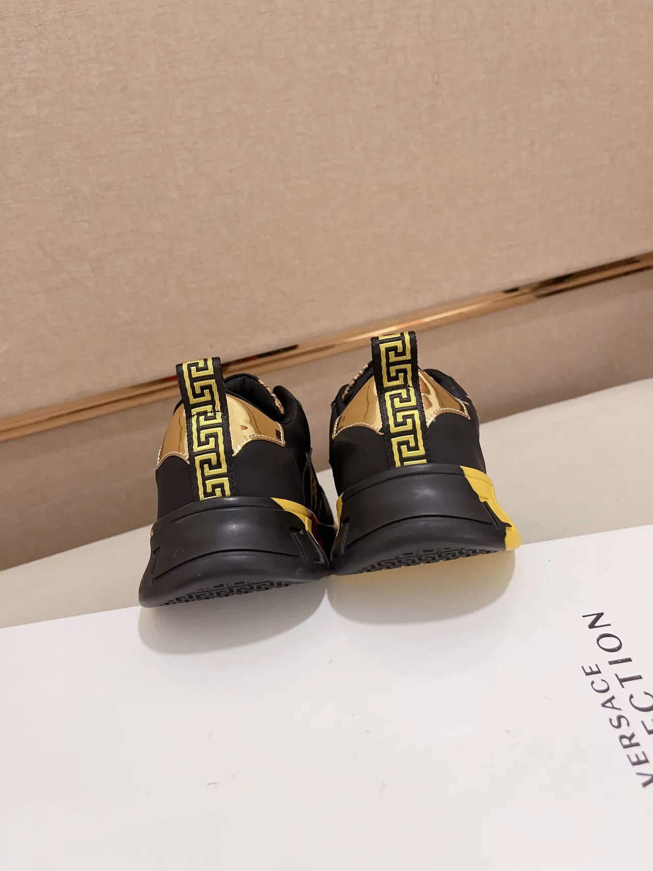 Versace Chain Reaction Baroque Print Medusa Lifestyle Sneakers 8