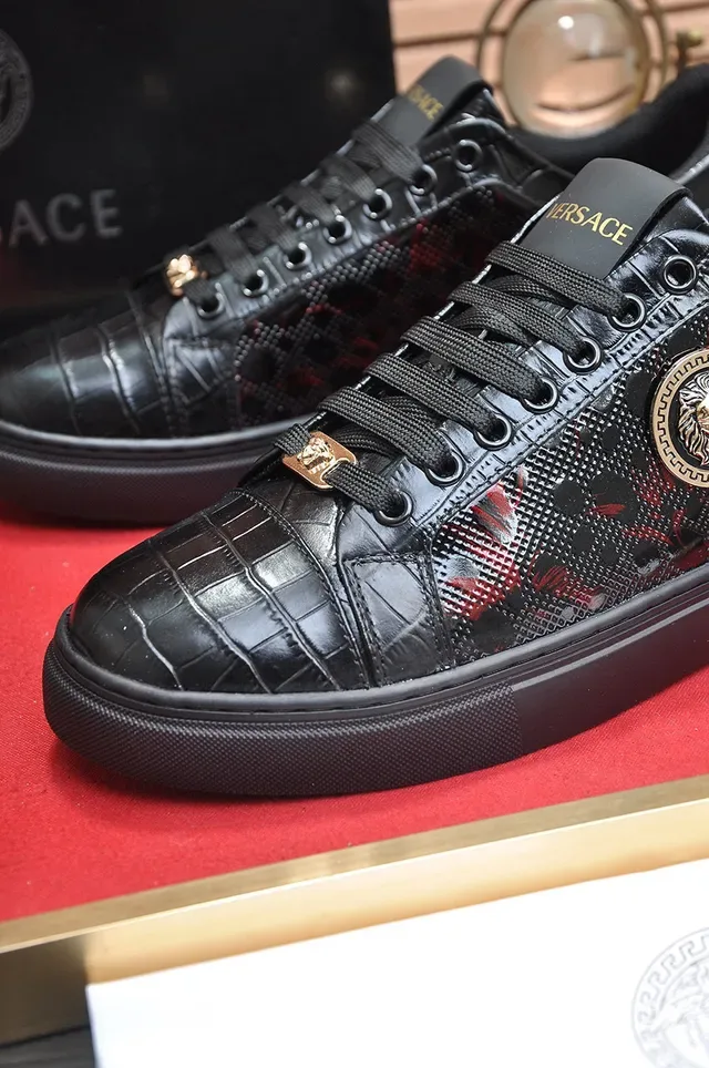 Versace Chain Reaction Negro y Rojo Medusa Medallion Zapatillas Lifestyle 4