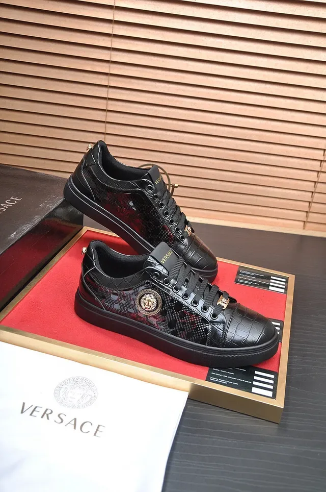 Versace Chain Reaction Negro y Rojo Medusa Medallion Zapatillas Lifestyle 5