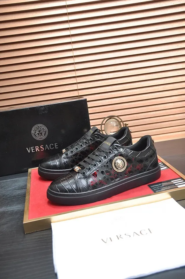 Versace Chain Reaction Negro y Rojo Medusa Medallion Zapatillas Lifestyle 7